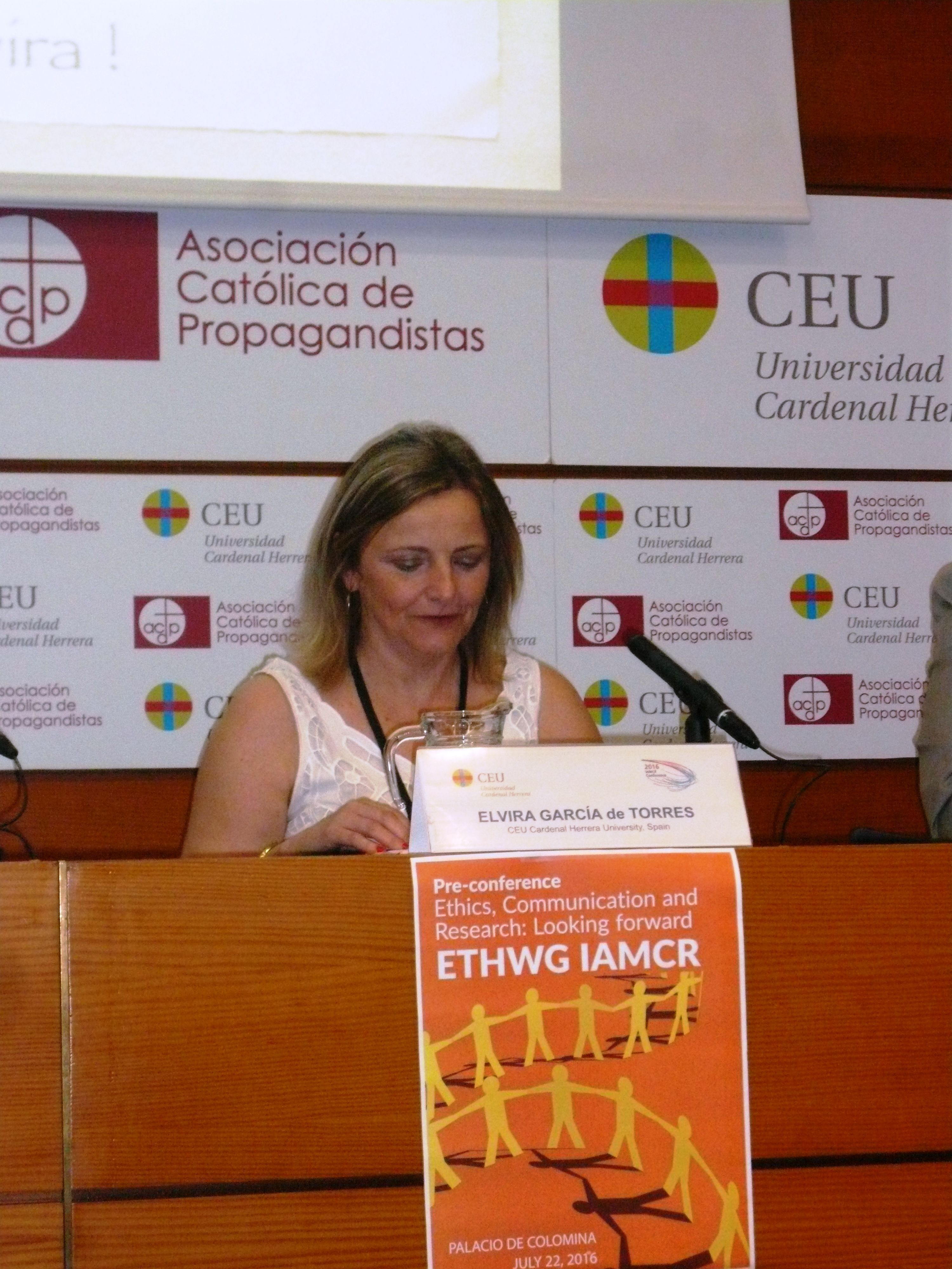 Expertos en Ética de la Comunicación de la IAMCR se reúnen en Colomina
