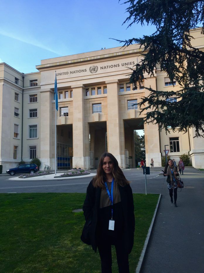 Rocío Alamar, alumni de la CEU-UCH en el Consejo de Derechos Humanos de la ONU. Palais des Nations (Ginebra).