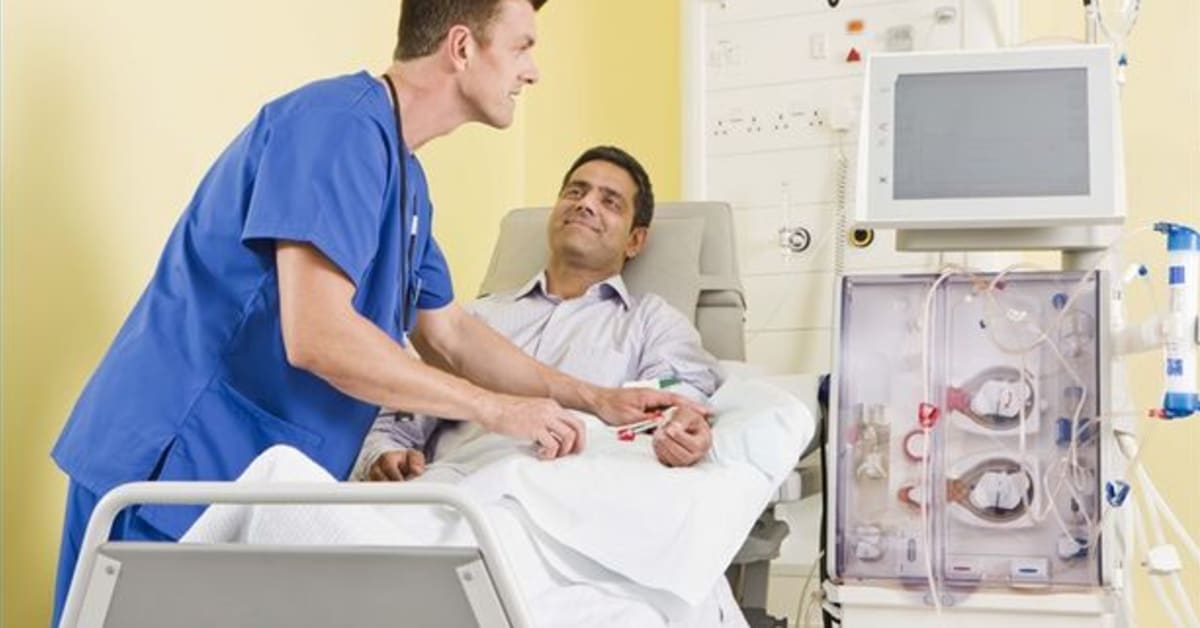 Dialysis nurses need extensive knowledge about kidney disease. Source: NurseJournal.org