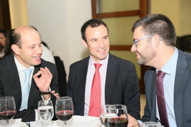 Los doctores Montañez, Lisón y Amer, durante la cena de la Gala