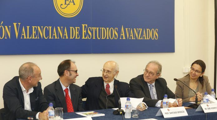 Los alumnos de Dentistry, Odontología y Medicine comparten curso