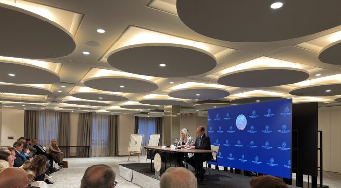 Susana Sanz, Antonio Bar, Manuel Martínez Sospedra y Almudena Del Castillo asisten a una conferencia del vicepresidente del Tribunal Supremo, Dimitry Berberoff, sobre el Estado de Derecho en la UE
